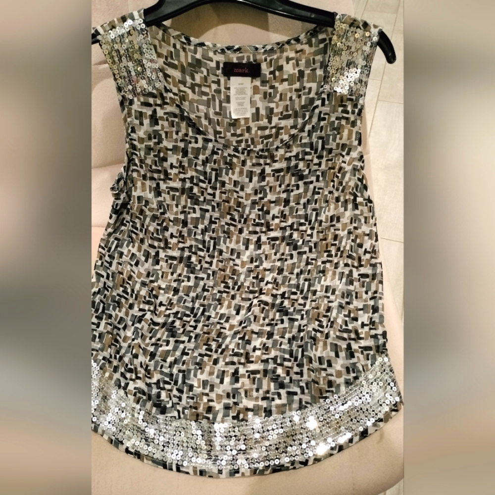 Women's NWOT Sheer Tank Top with Geometric Pattern & Sequin. Size Medium